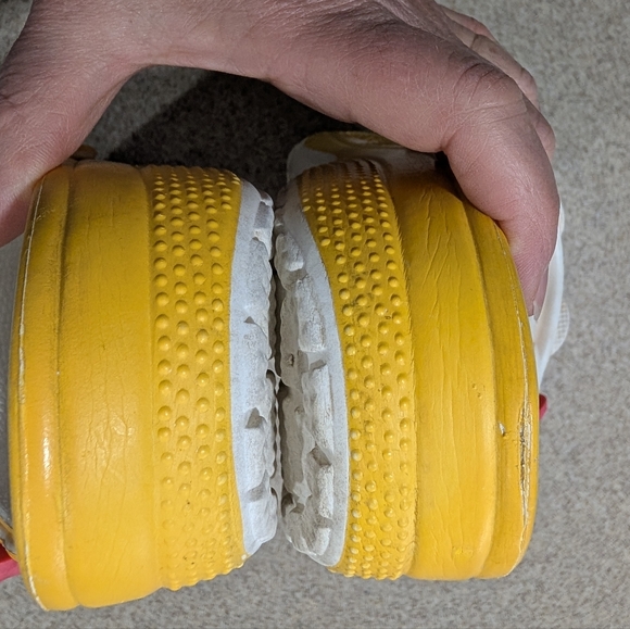 Crocs McDonald's Birdie Classic Croc Size 7 - Picture 6 of 10